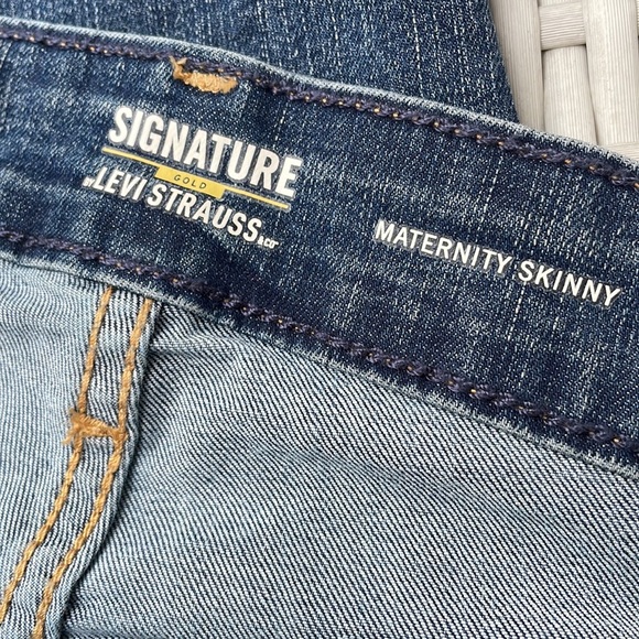 NWT- Maternity Jeans- Signature -Levi Strauss & Co. Skinny Jeans Size M - Picture 6 of 14